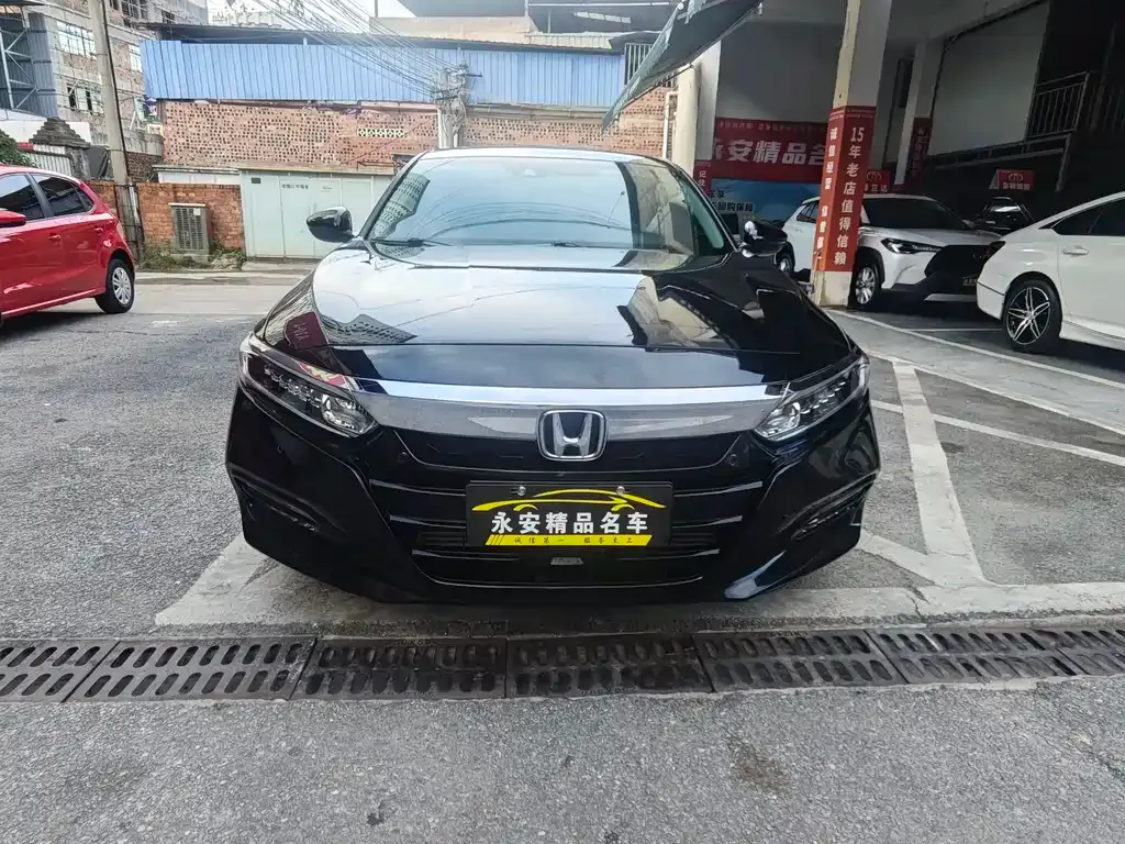 Honda Accord — фото 4