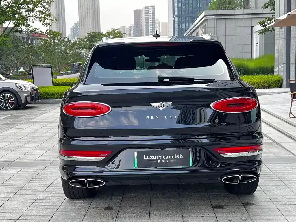 Bentley Bentayga PHEV 2021 из CN, фото 4
