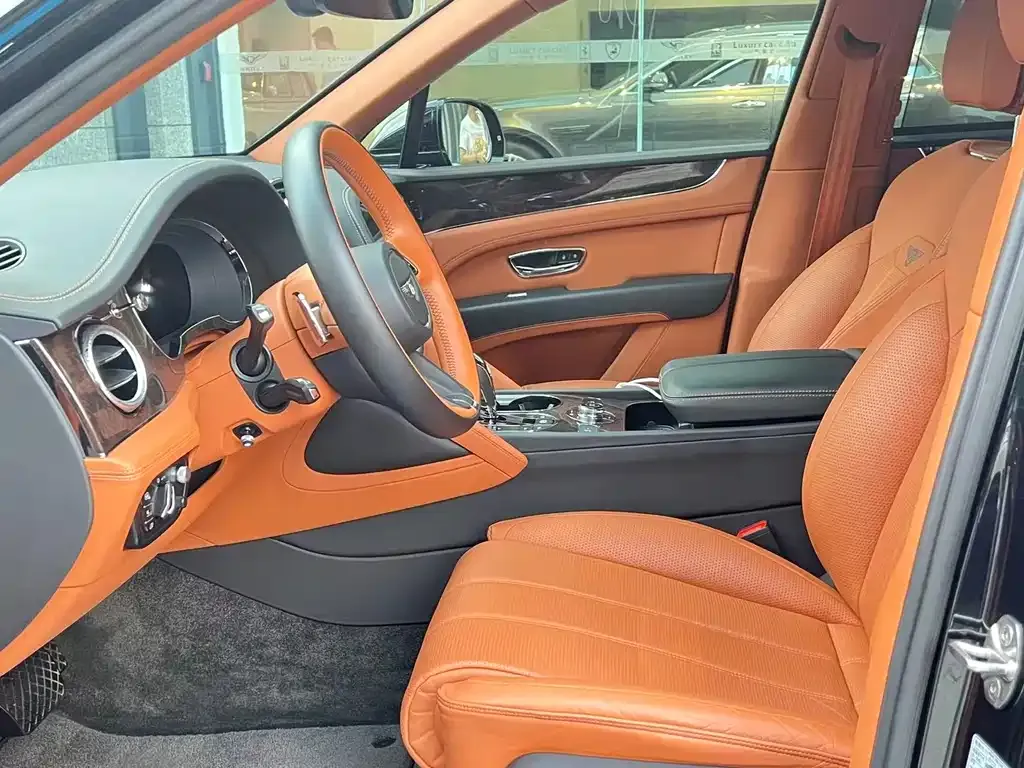 Bentley Bentayga PHEV 2021 из CN, фото 3