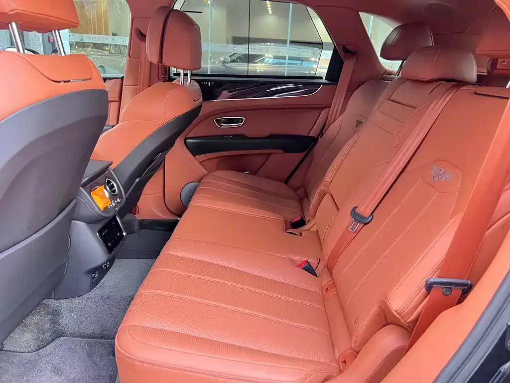 Bentley Bentayga PHEV 2021 из CN, фото 8