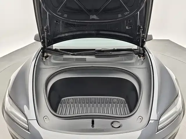 Tesla Model 3 — фото 4