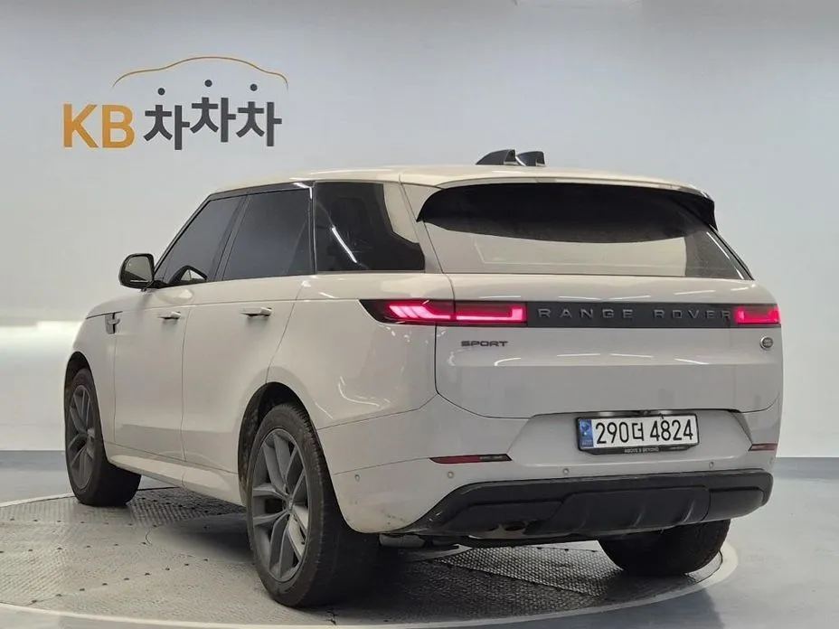 Land Rover Range Rover Sport 2023 из KR, фото 7