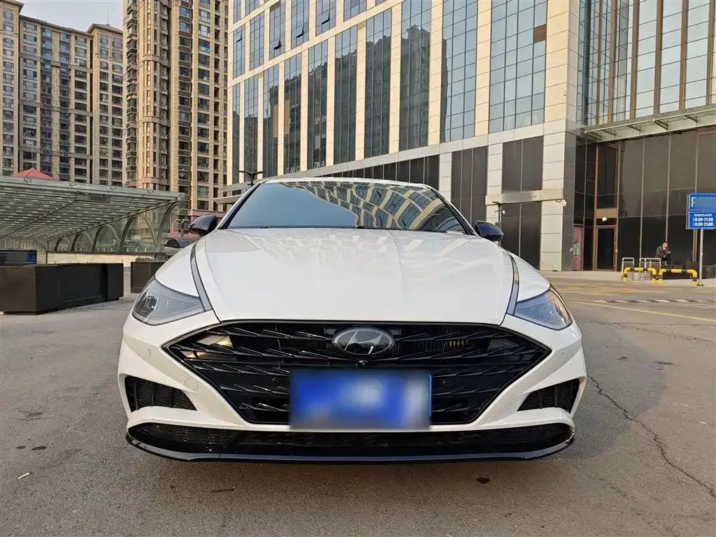 Hyundai Sonata 2023 из CN, фото 10