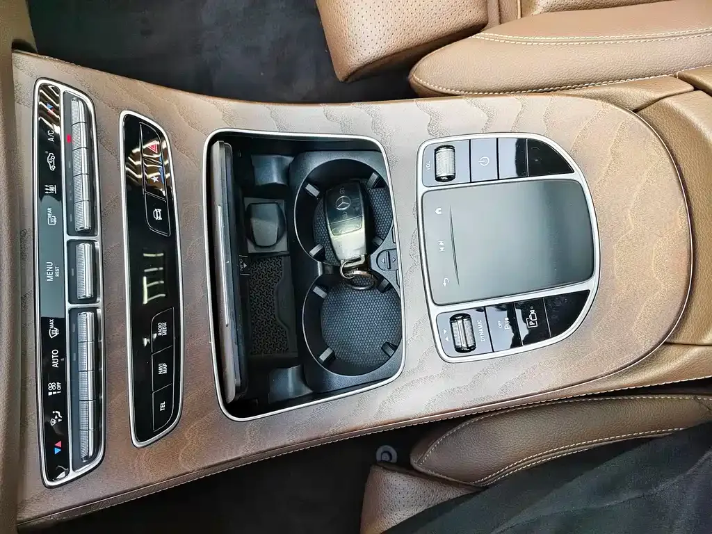 Mercedes-Benz E-Class New Energy — фото 10