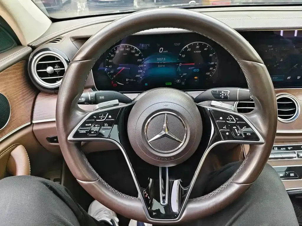 Mercedes-Benz E-Class New Energy — фото 5