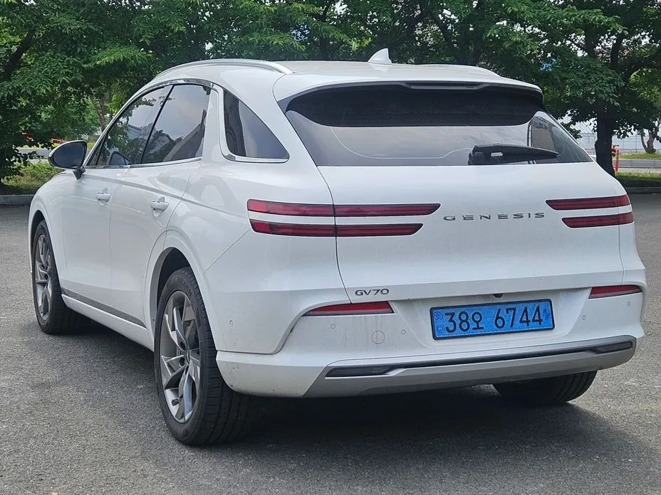 Genesis GV70 2022 из KR, фото 3