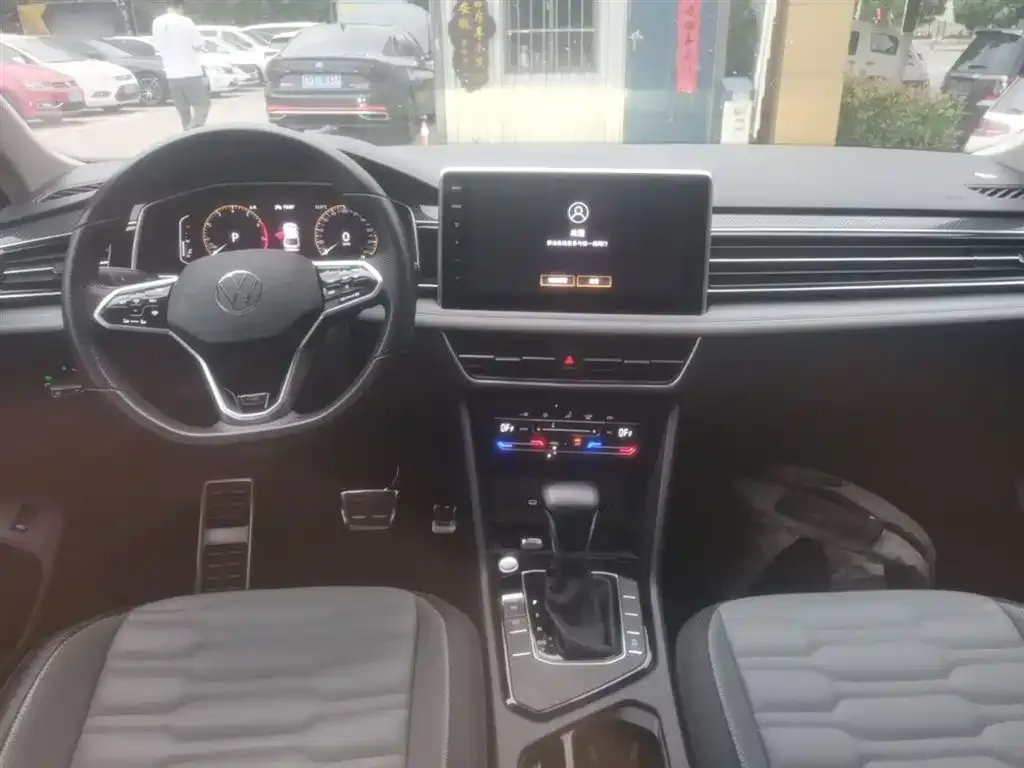 Volkswagen Tiguan X 2022 из CN, фото 2