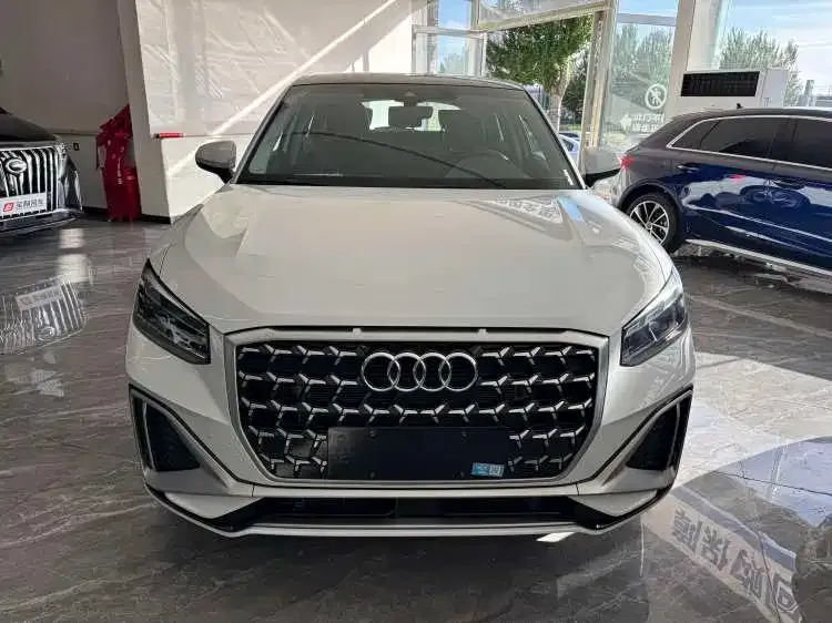 Audi Q2L 2026 из CN, фото 7