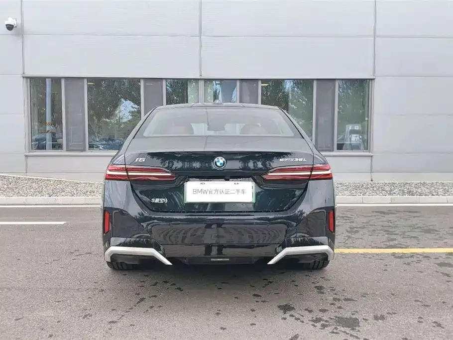 BMW i5 — фото 4