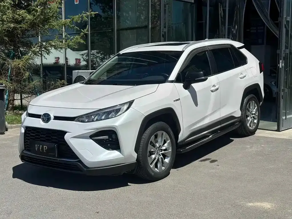 Toyota Wildlander — фото 1