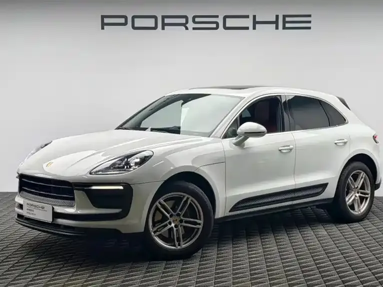 Porsche Macan — фото 1