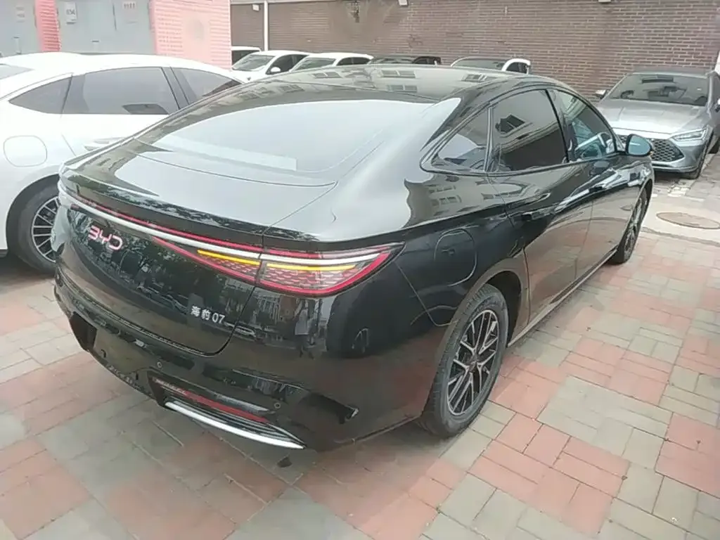 BYD Seal 07 DM-i 2025 из CN, фото 6