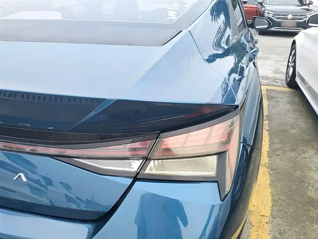 Hyundai Elantra 2022 из CN, фото 5