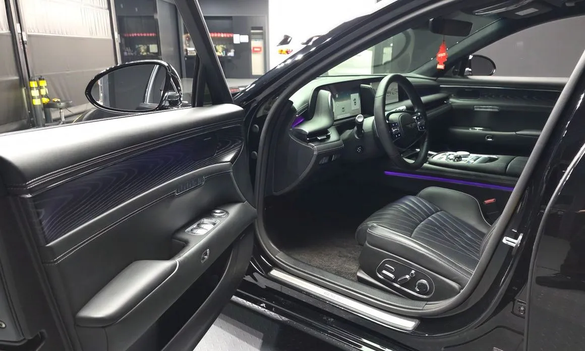 Genesis G90 2023 из KR, фото 8
