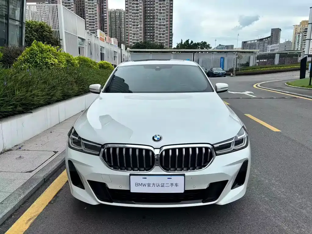 BMW 6 Series GT — фото 10