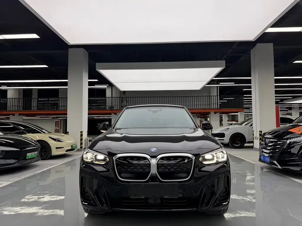 BMW iX3 2023 из CN, фото 7