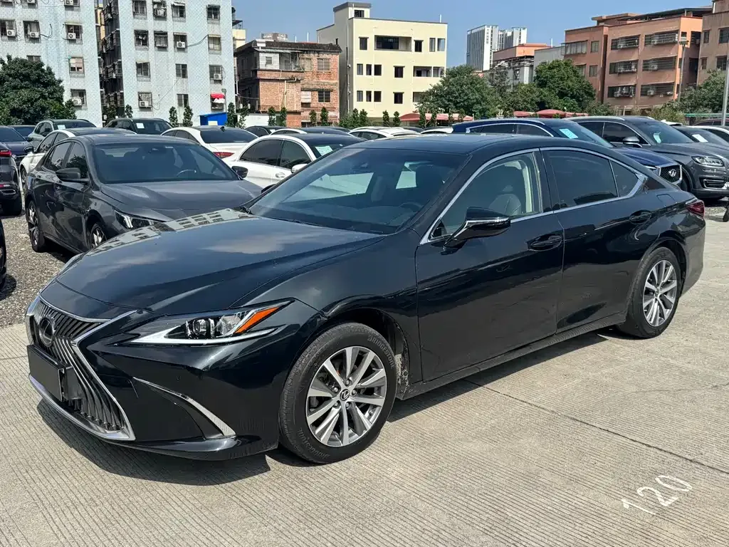 Lexus ES 2021 из CN, фото 8