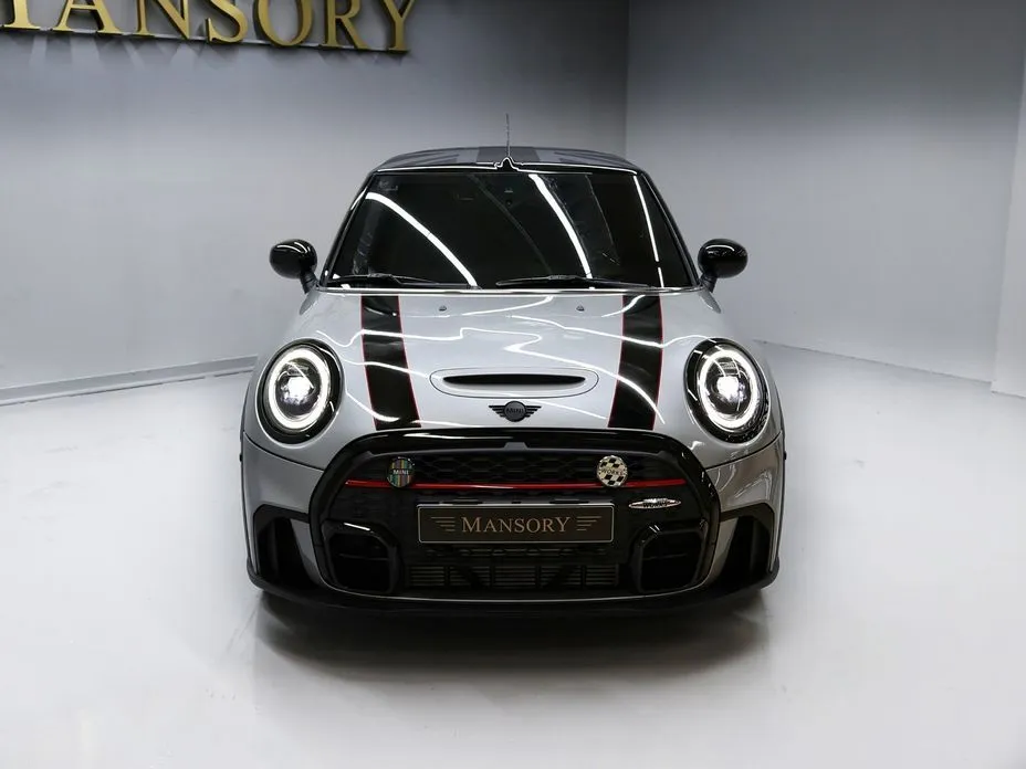 Mini Cooper Convertible 2024 из KR, фото 7
