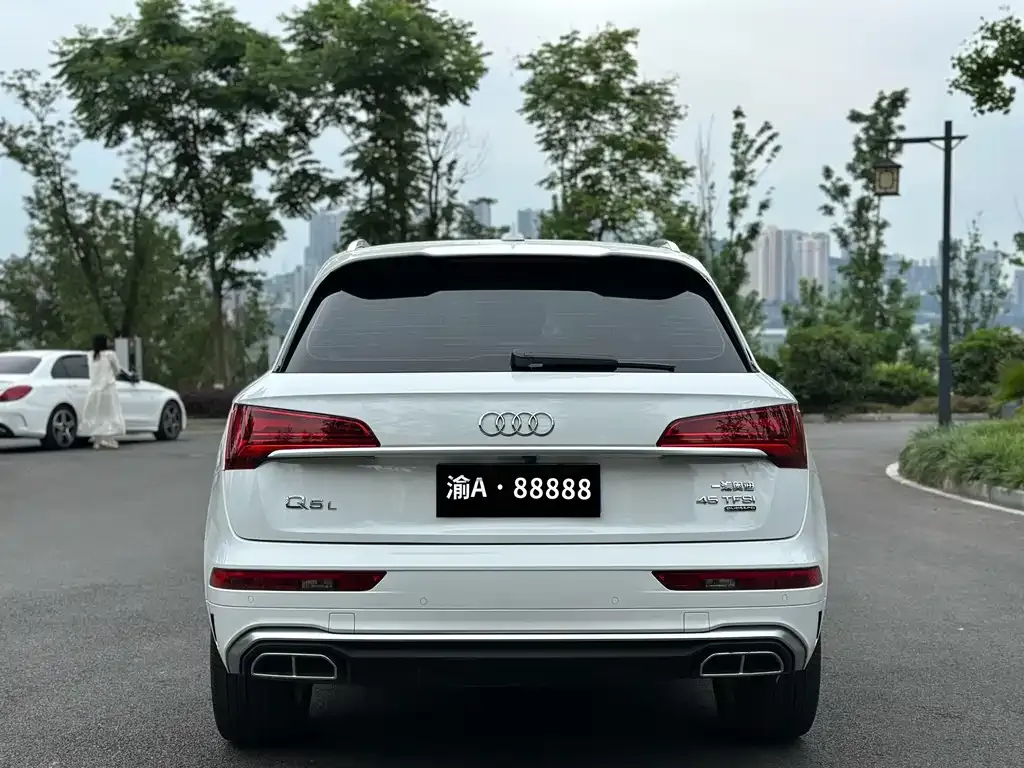 Audi Q5L 2022 из CN, фото 4