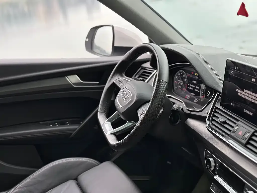 Audi Q5L 2022 из CN, фото 7