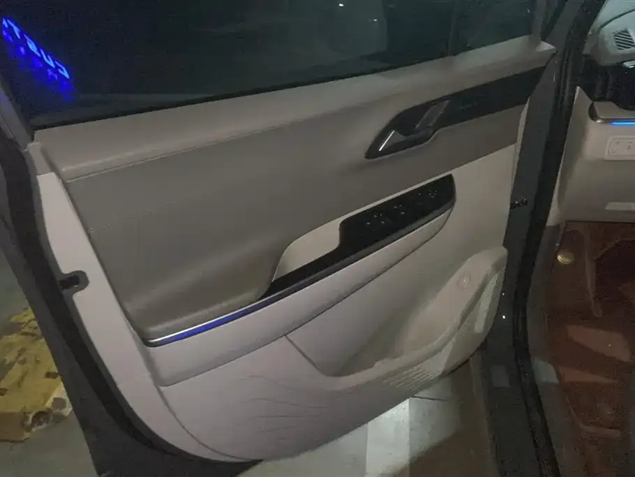 Hyundai Custo — фото 9