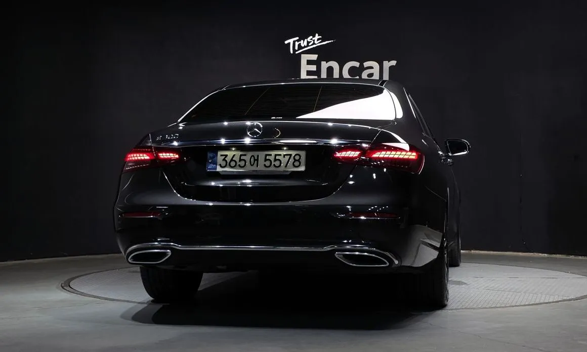 Mercedes-Benz E-Class 2021 из KR, фото 2
