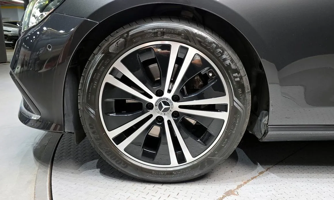 Mercedes-Benz E-Class 2021 из KR, фото 6