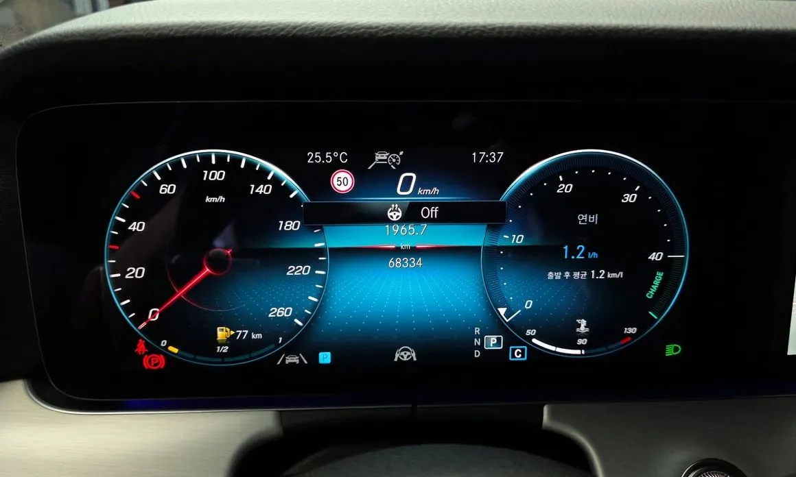Mercedes-Benz E-Class 2021 из KR, фото 3