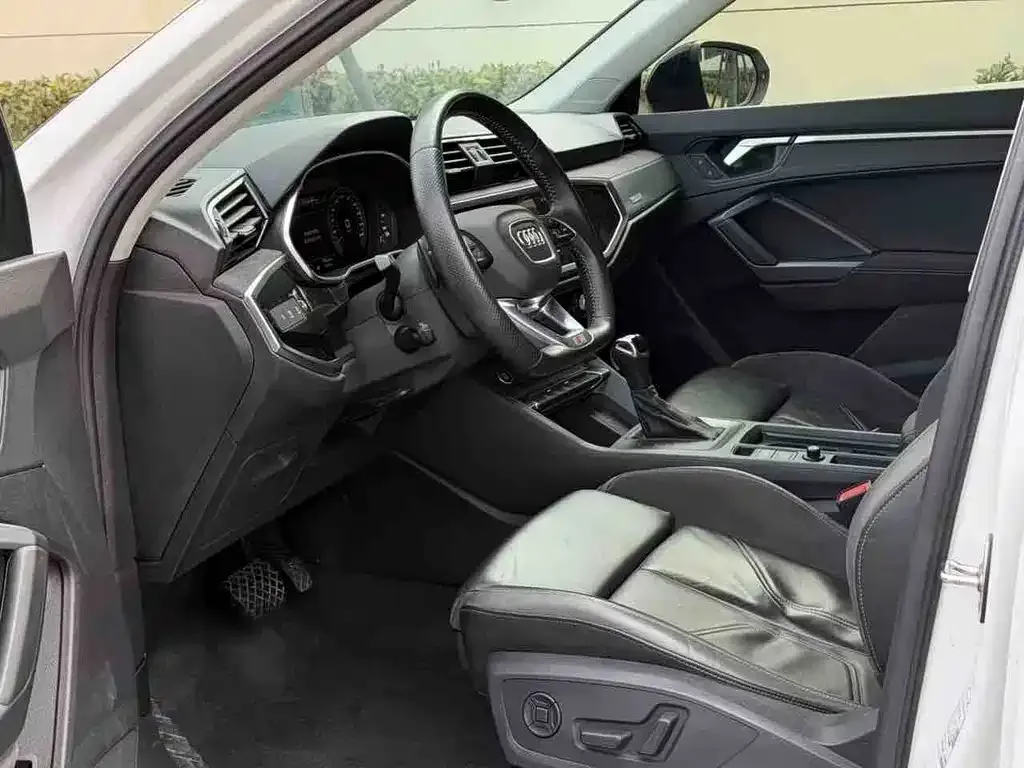 Audi Q3 Sportback — фото 4
