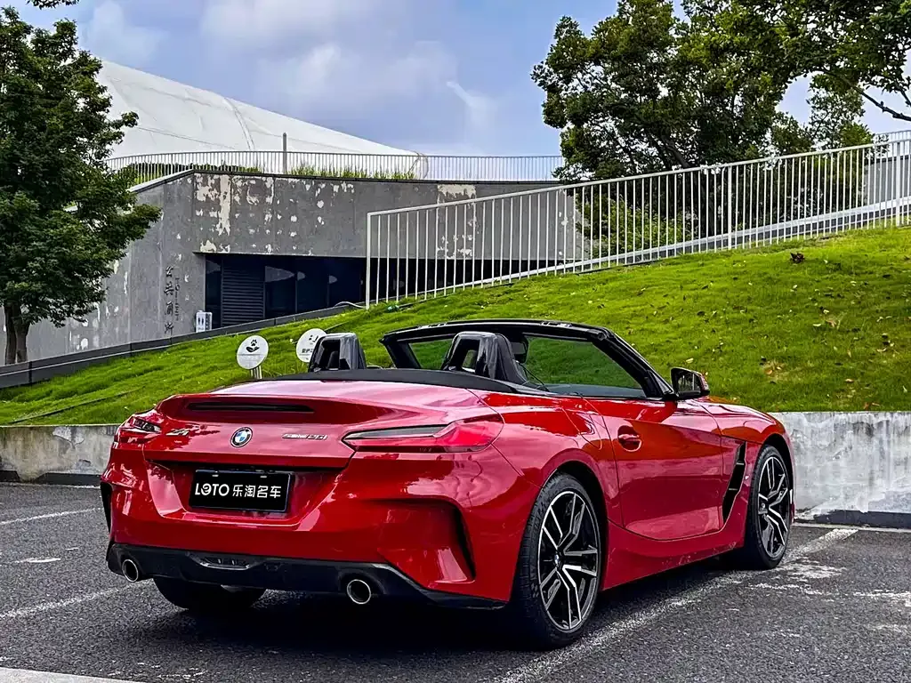 BMW Z4 — фото 10