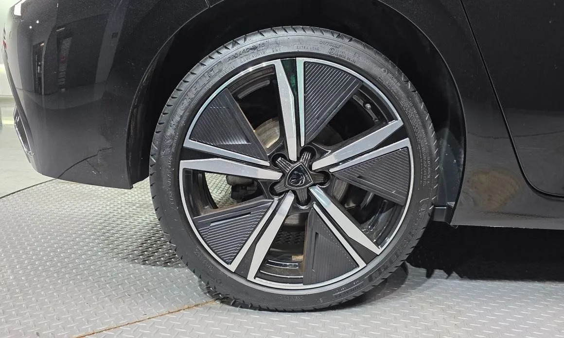 Peugeot 308 2022 из KR, фото 8