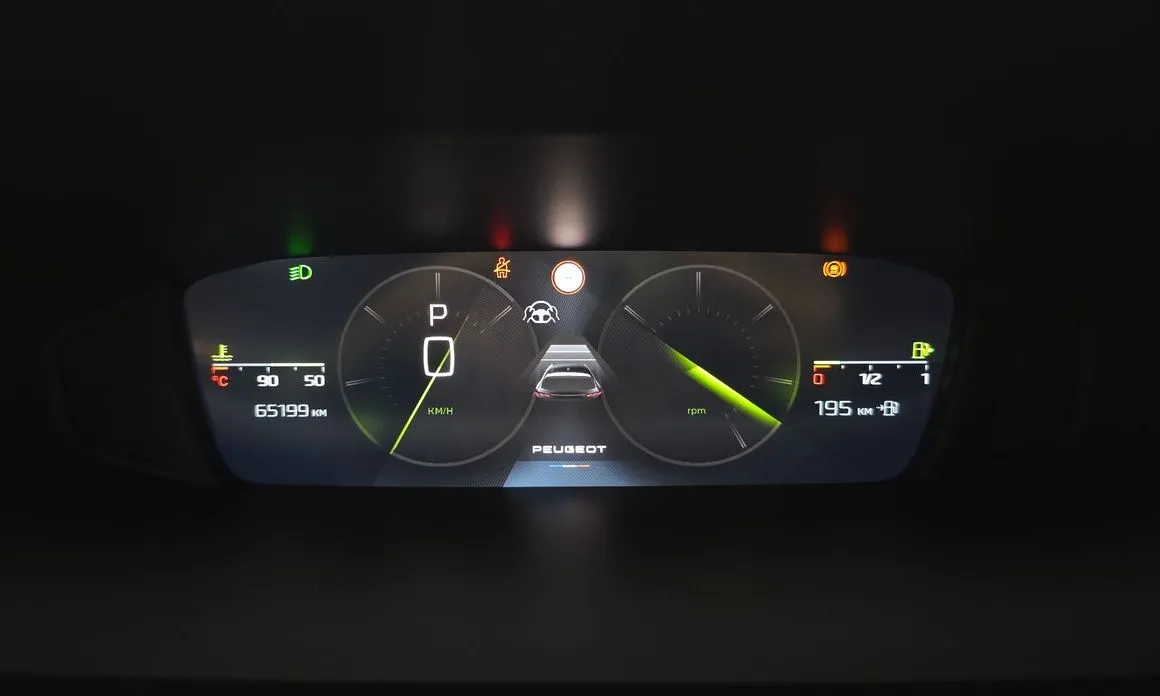Peugeot 308 2022 из KR, фото 2