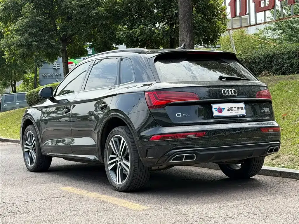 Audi Q5L — фото 7
