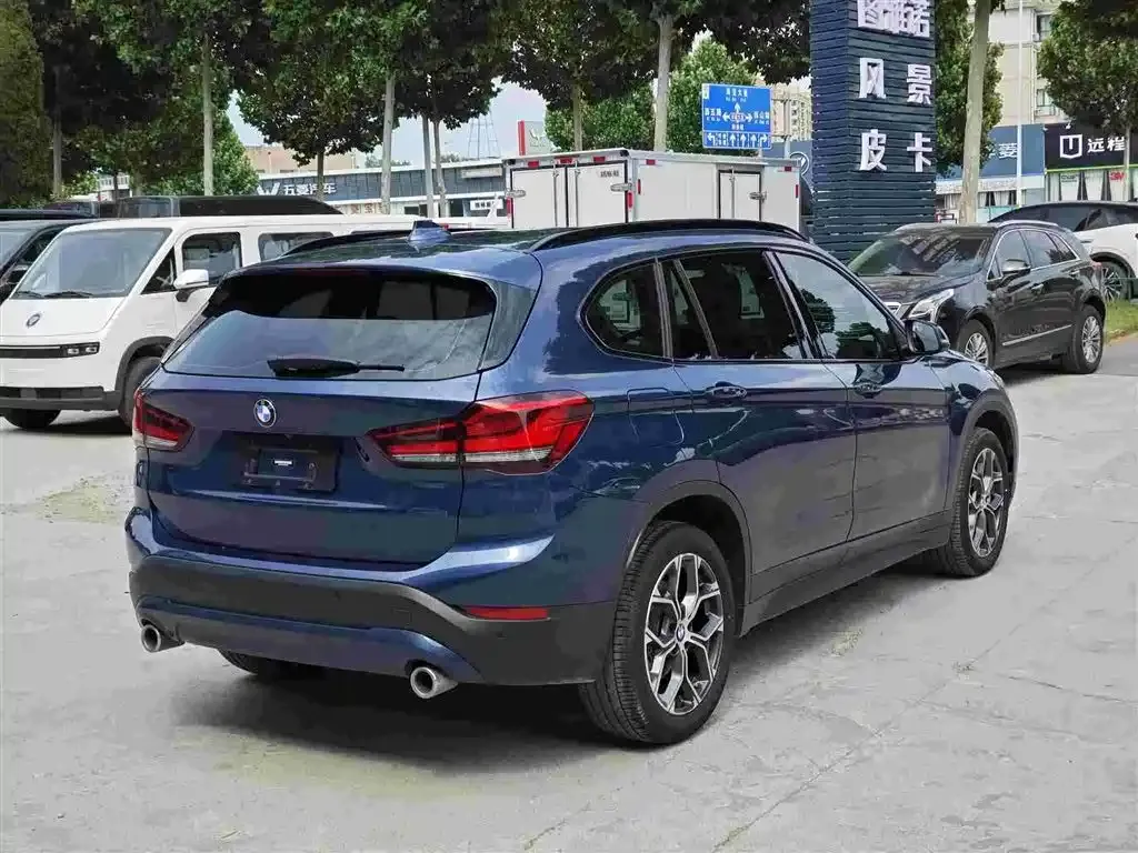BMW X1 — фото 10