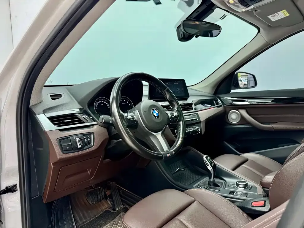 BMW X1 — фото 4