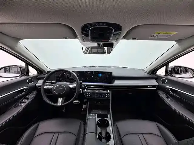 Hyundai Sonata — фото 8