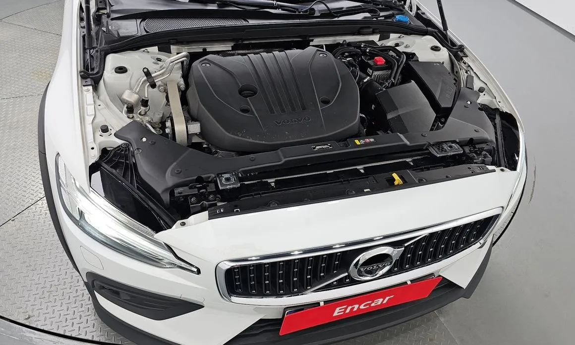 Volvo V60 2021 из KR, фото 7
