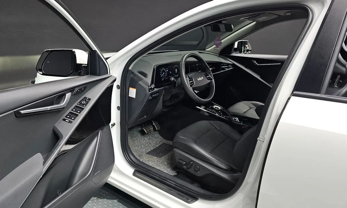 Kia Niro 2023 из KR, фото 8