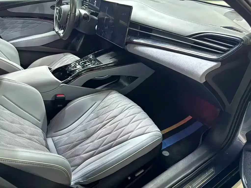 BYD Seal — фото 6