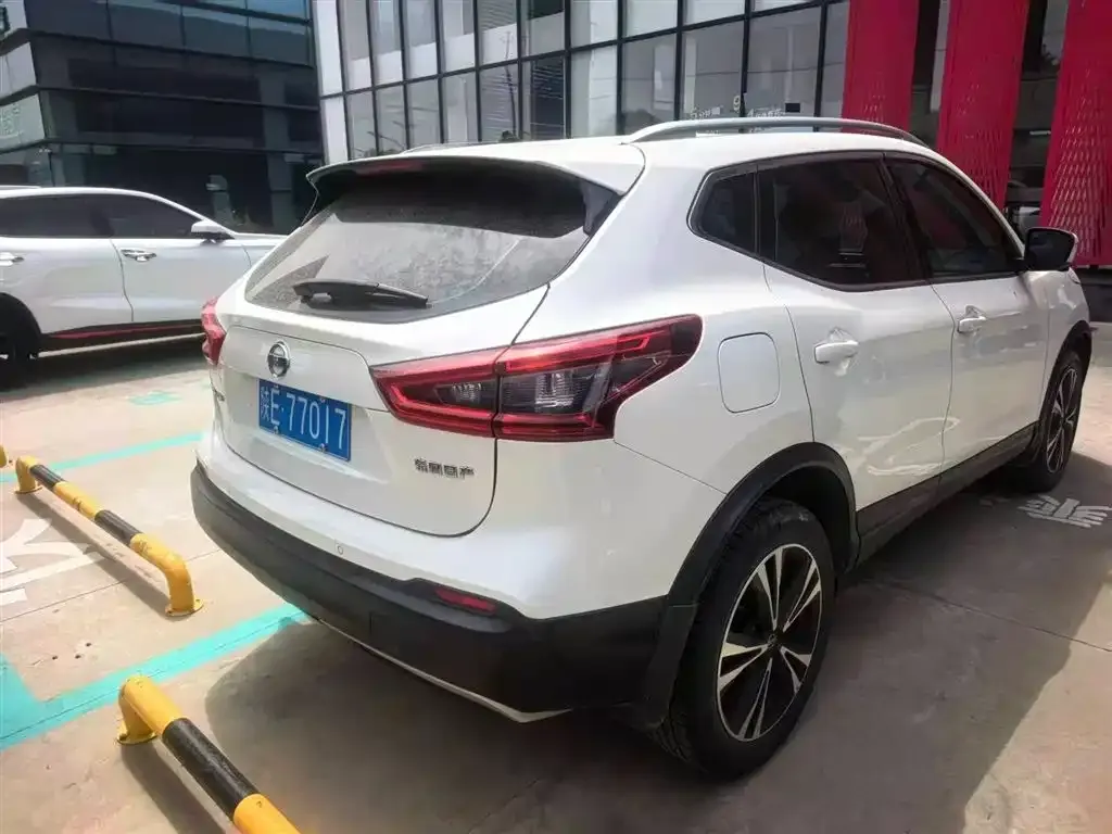 Nissan Qashqai — фото 5