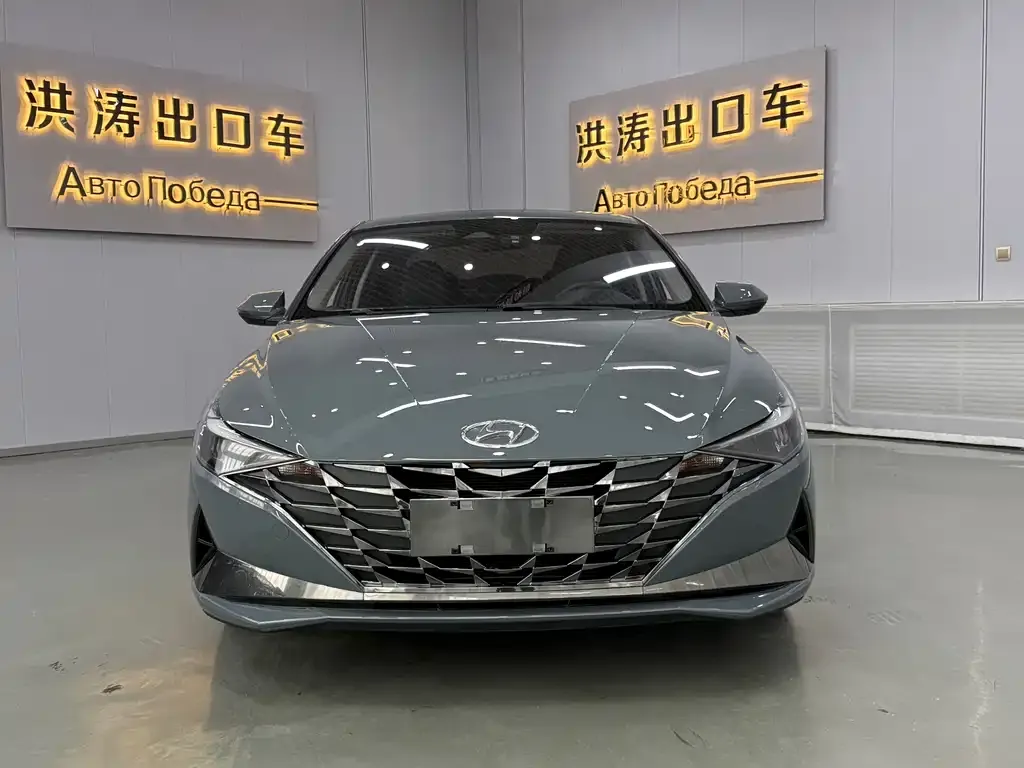Hyundai Elantra — фото 2