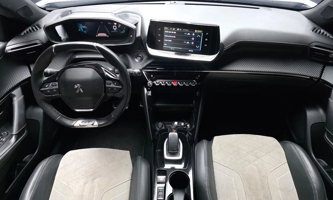 Peugeot 2008 2021 из KR, фото 10