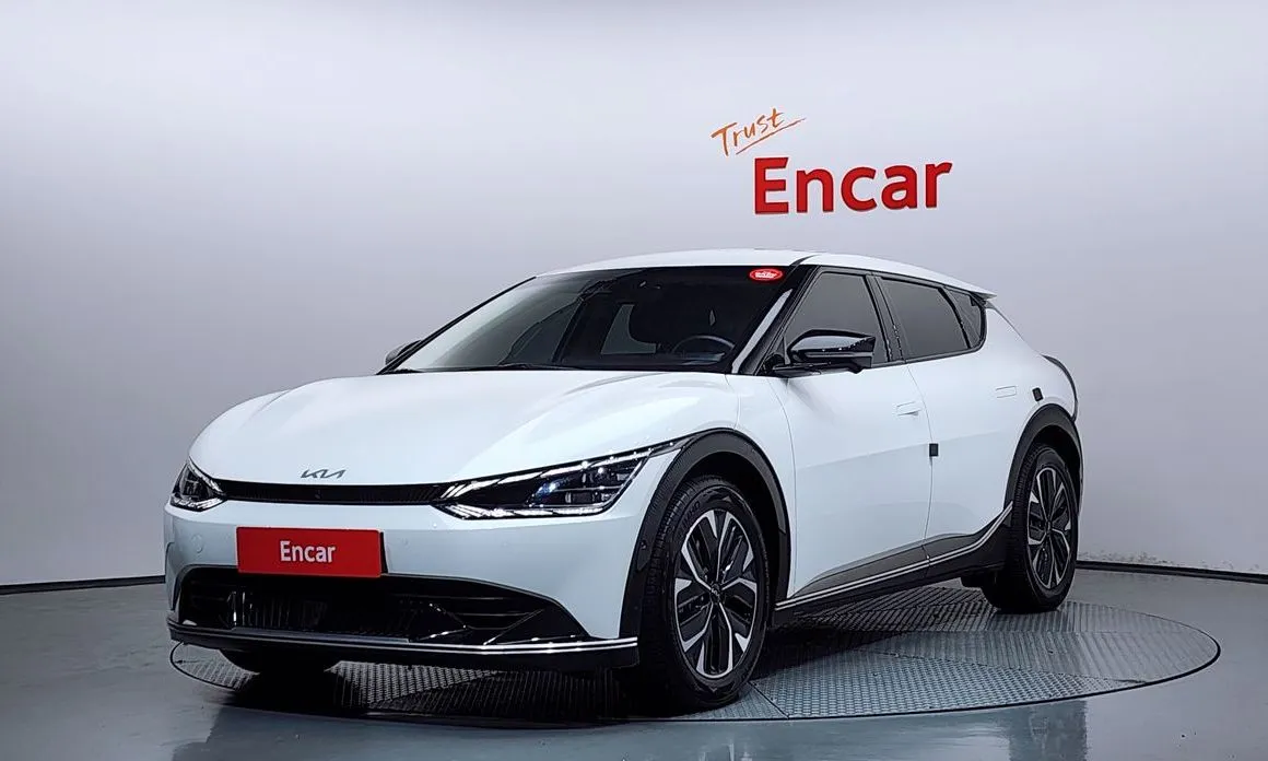 Kia EV6 — фото 1