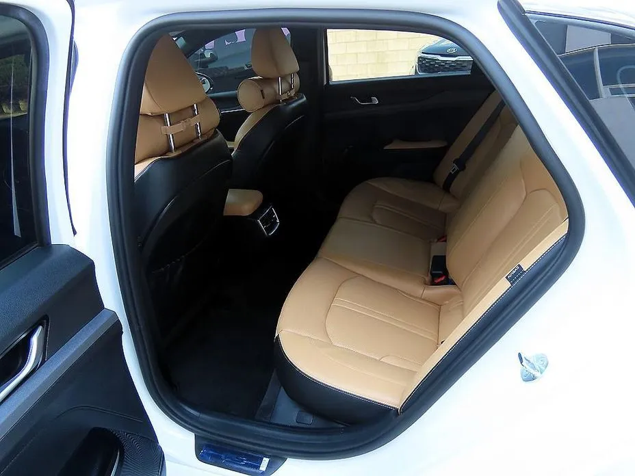 Kia K5 2023 из KR, фото 10