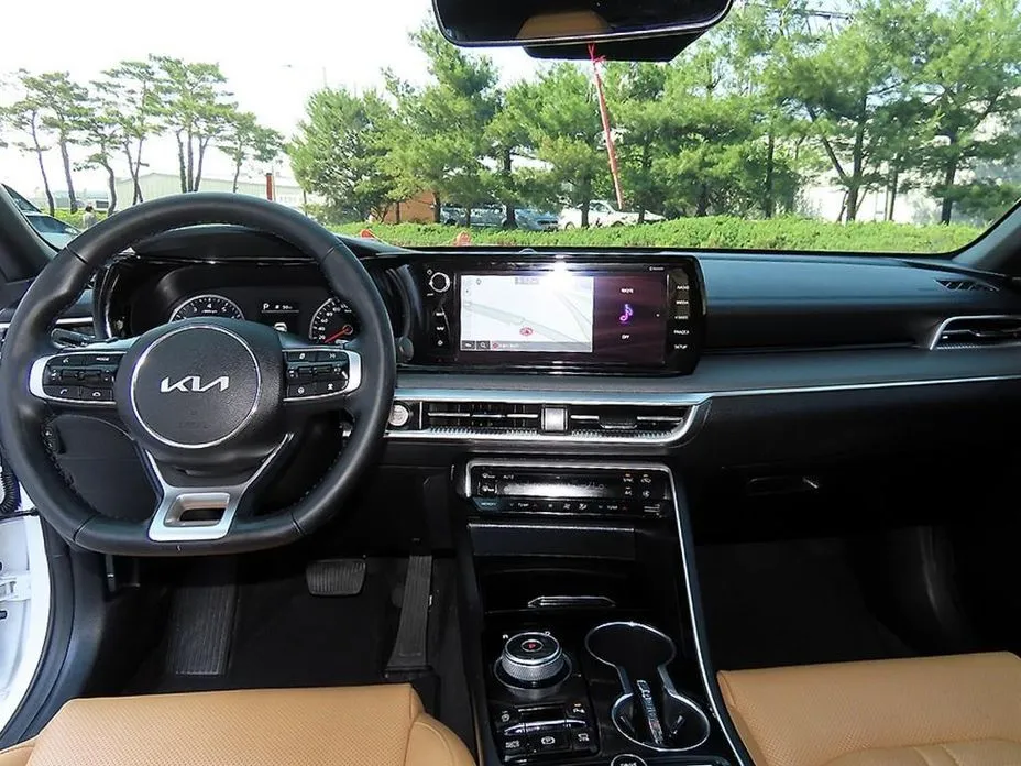 Kia K5 2023 из KR, фото 9