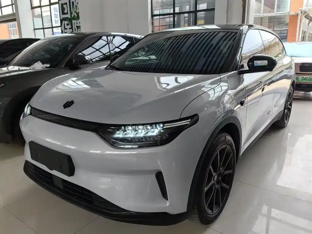 Leapmotor C11