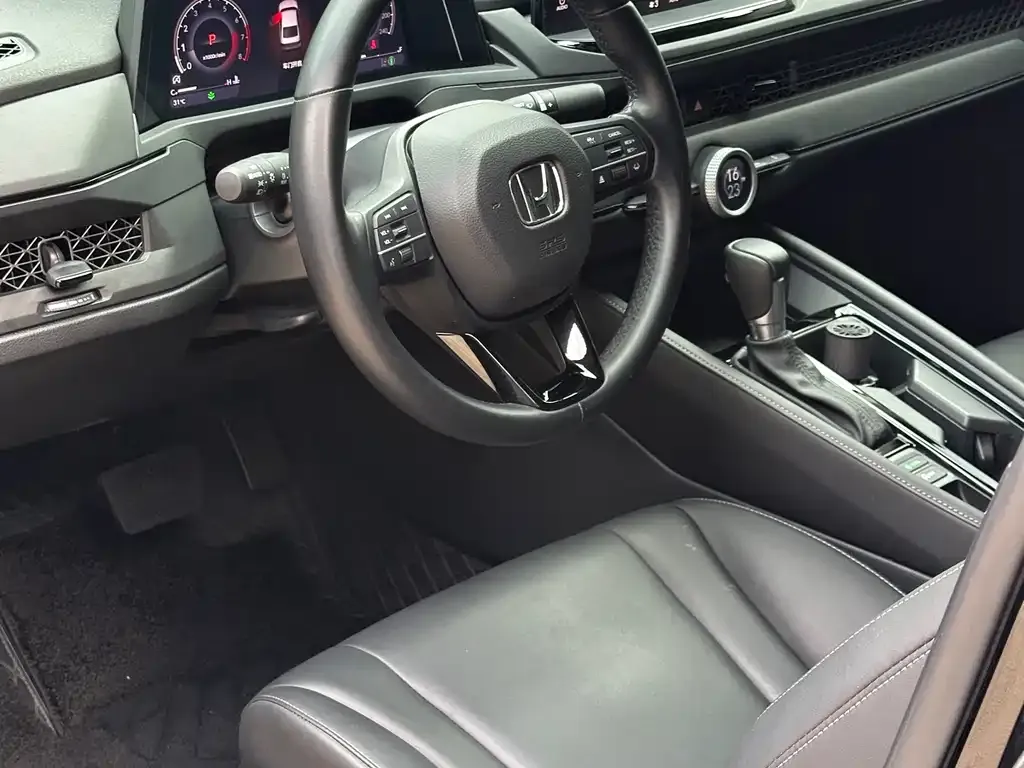 Honda Accord — фото 6