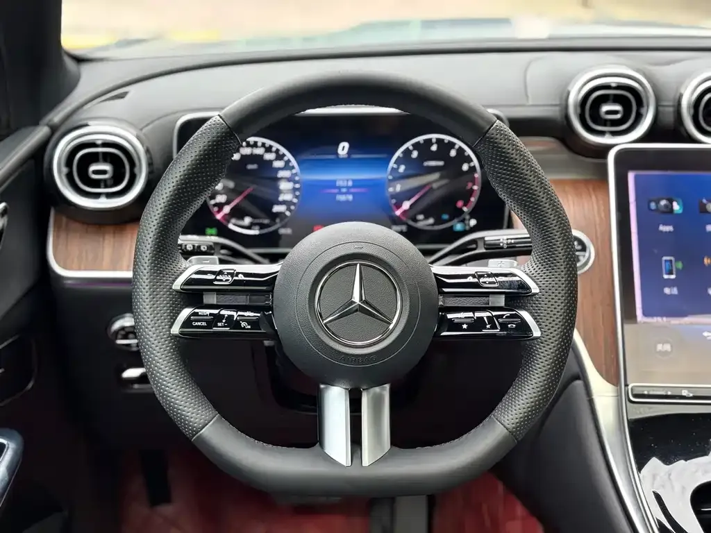 Mercedes-Benz GLC — фото 5