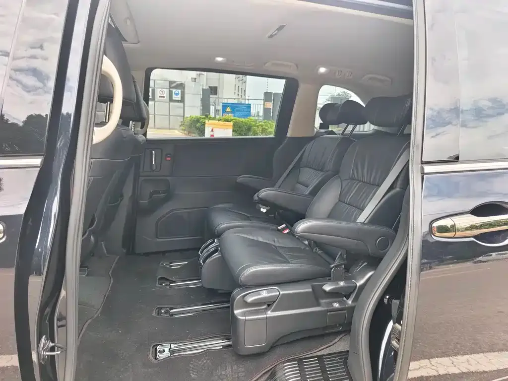Honda Odyssey 2021 из CN, фото 2