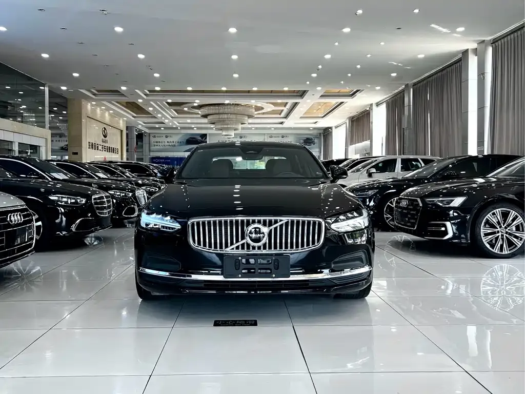 Volvo S90 — фото 9
